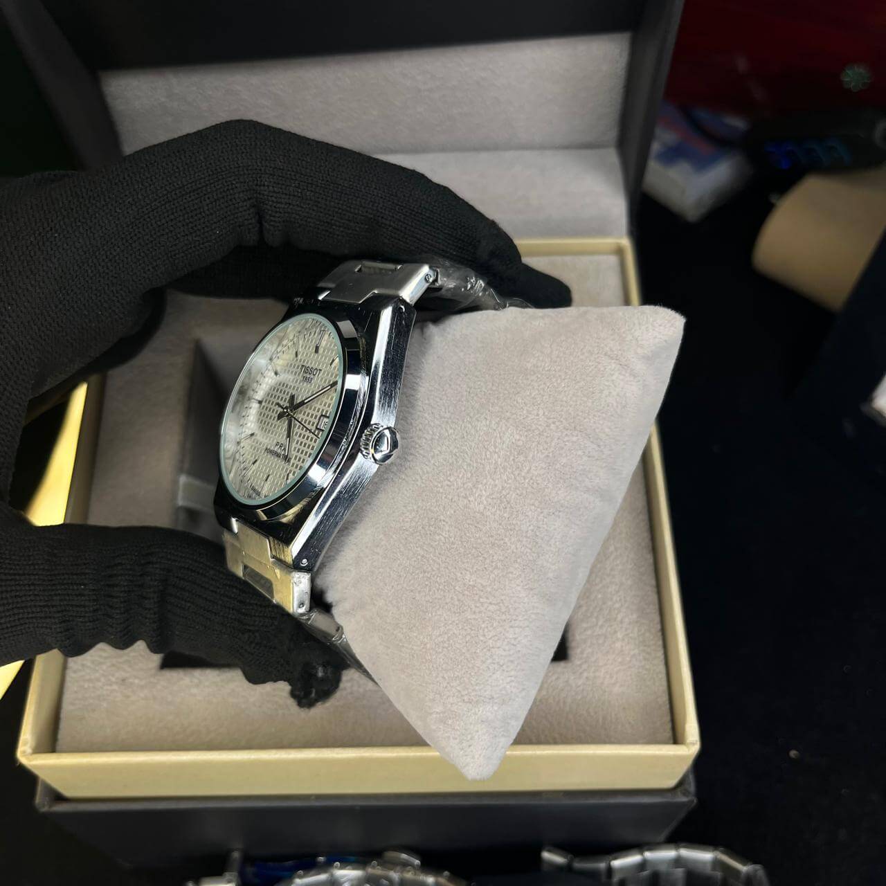 Tissot PRX White Dial Silver Chain Date Function Quartz Watch For Men
