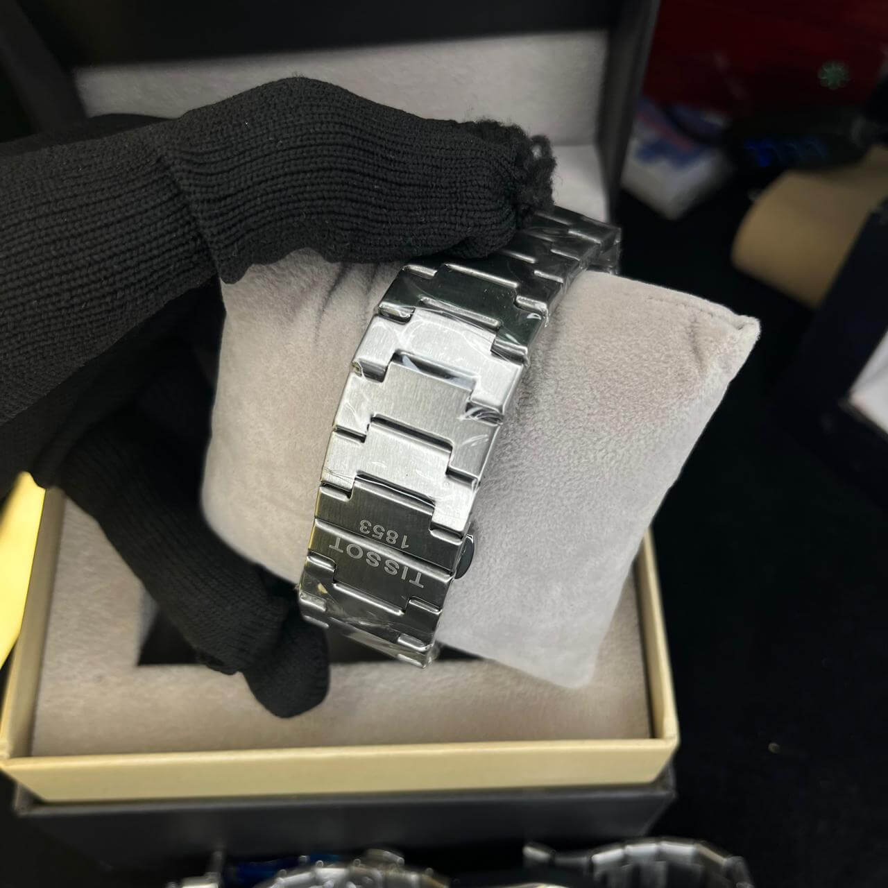 Tissot PRX White Dial Silver Chain Date Function Quartz Watch For Men