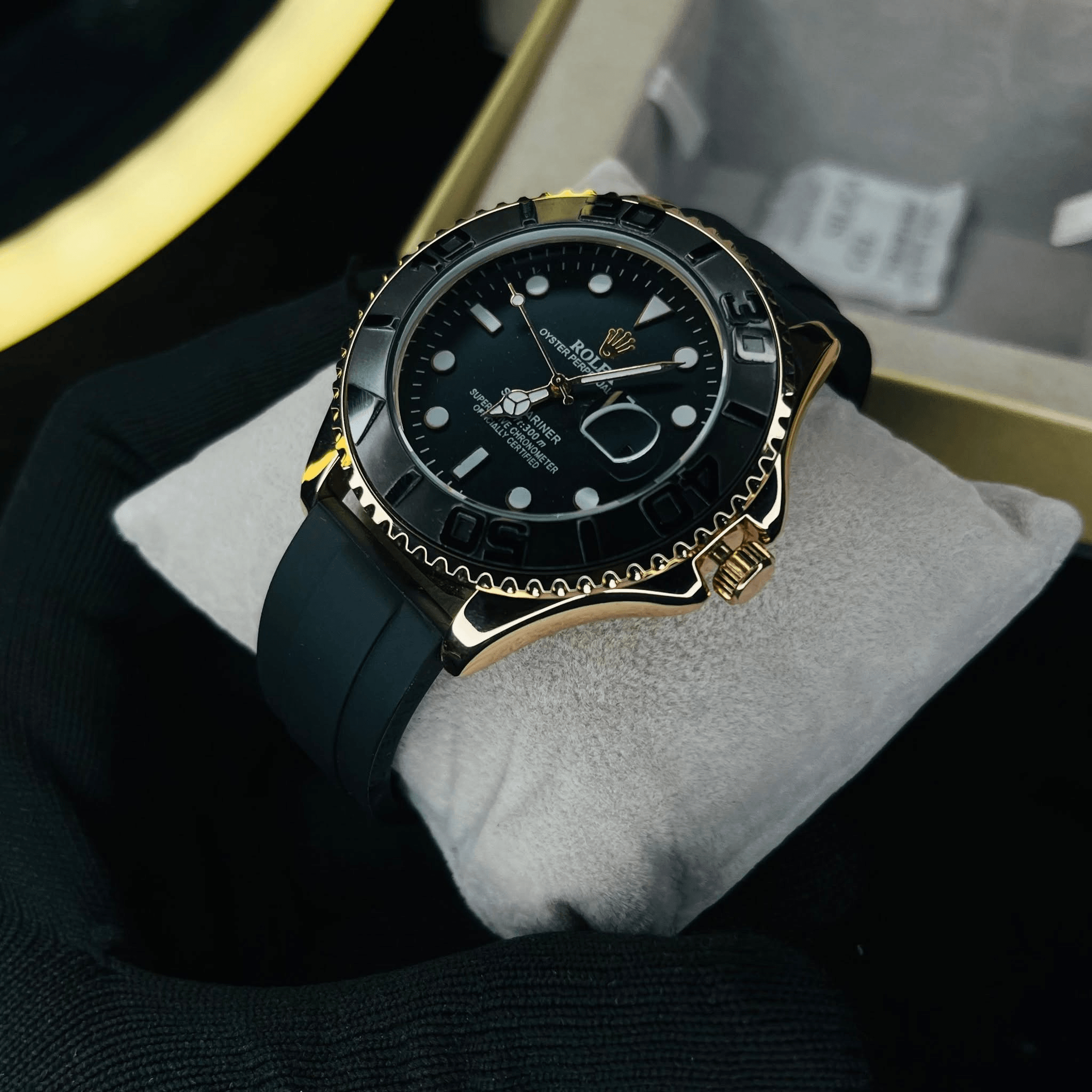 Rolex Men's Yacht-Master Rotating Bezel Date Display Watch