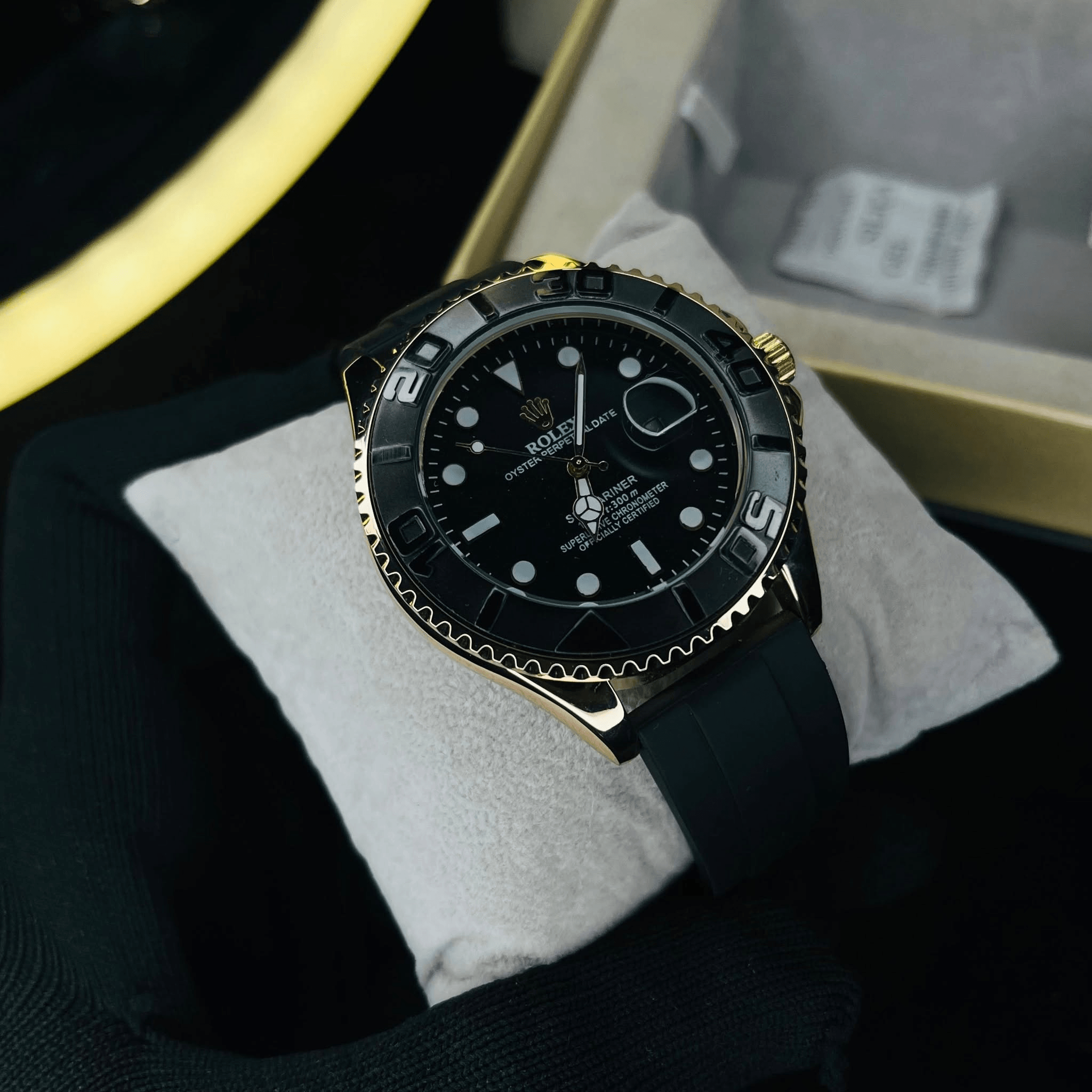 Rolex Men's Yacht-Master Rotating Bezel Date Display Watch